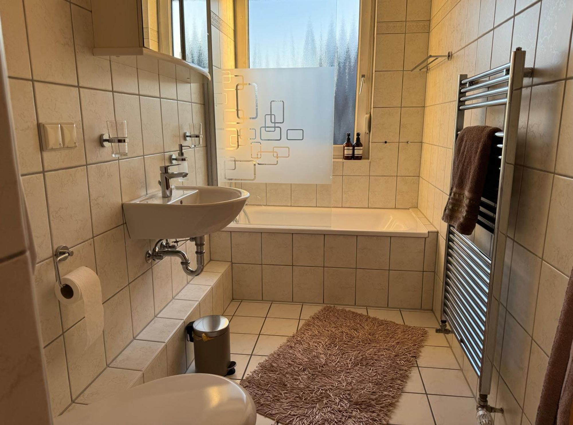Ruhrpott Residenz - 3 Zimmer Suite - 70Qm Mit Balkon Oberhausen  Extérieur photo