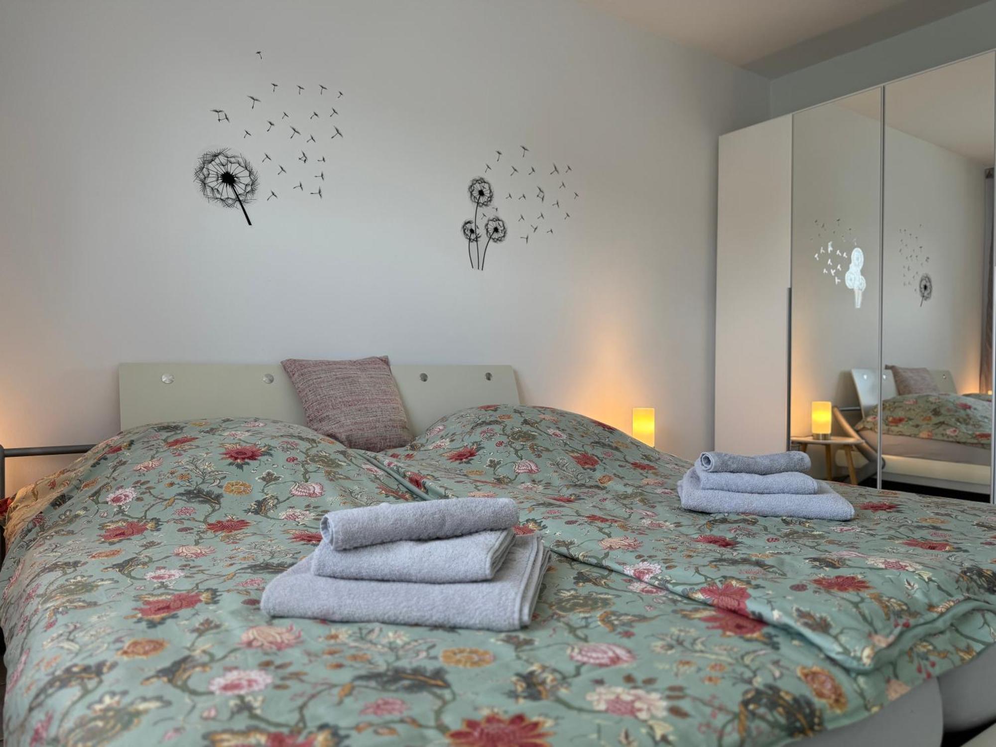 Ruhrpott Residenz - 3 Zimmer Suite - 70Qm Mit Balkon Oberhausen  Extérieur photo
